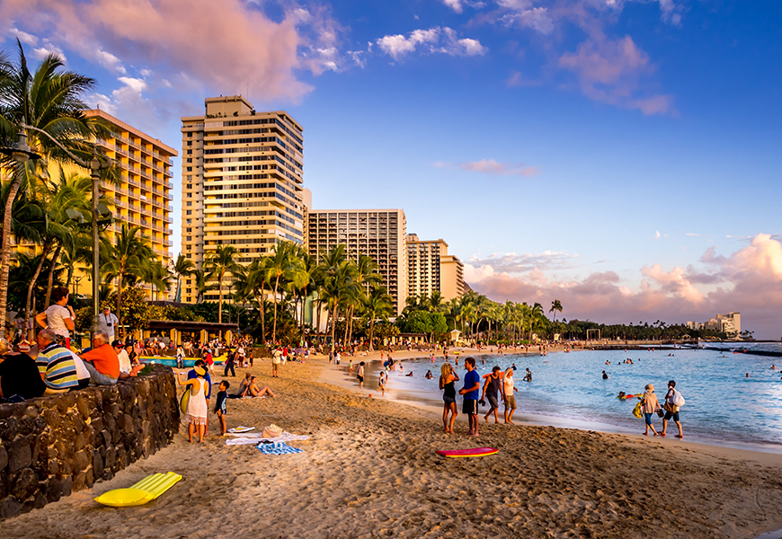waikiki beach evening