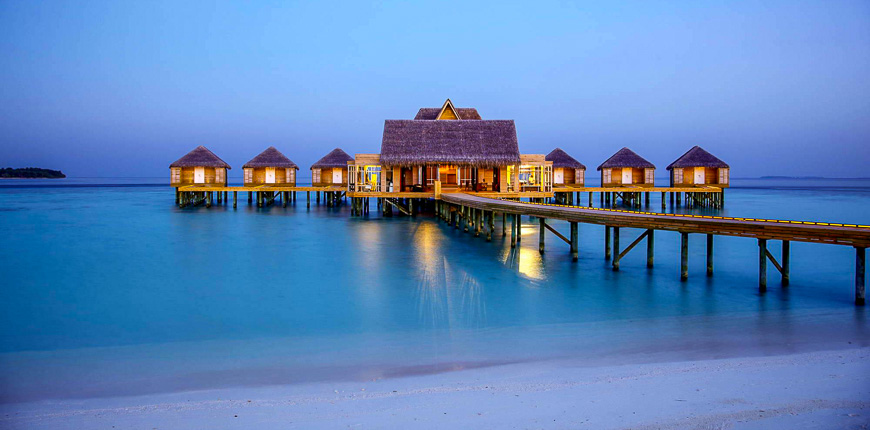 overwater bungalow anantara kihavah villas
