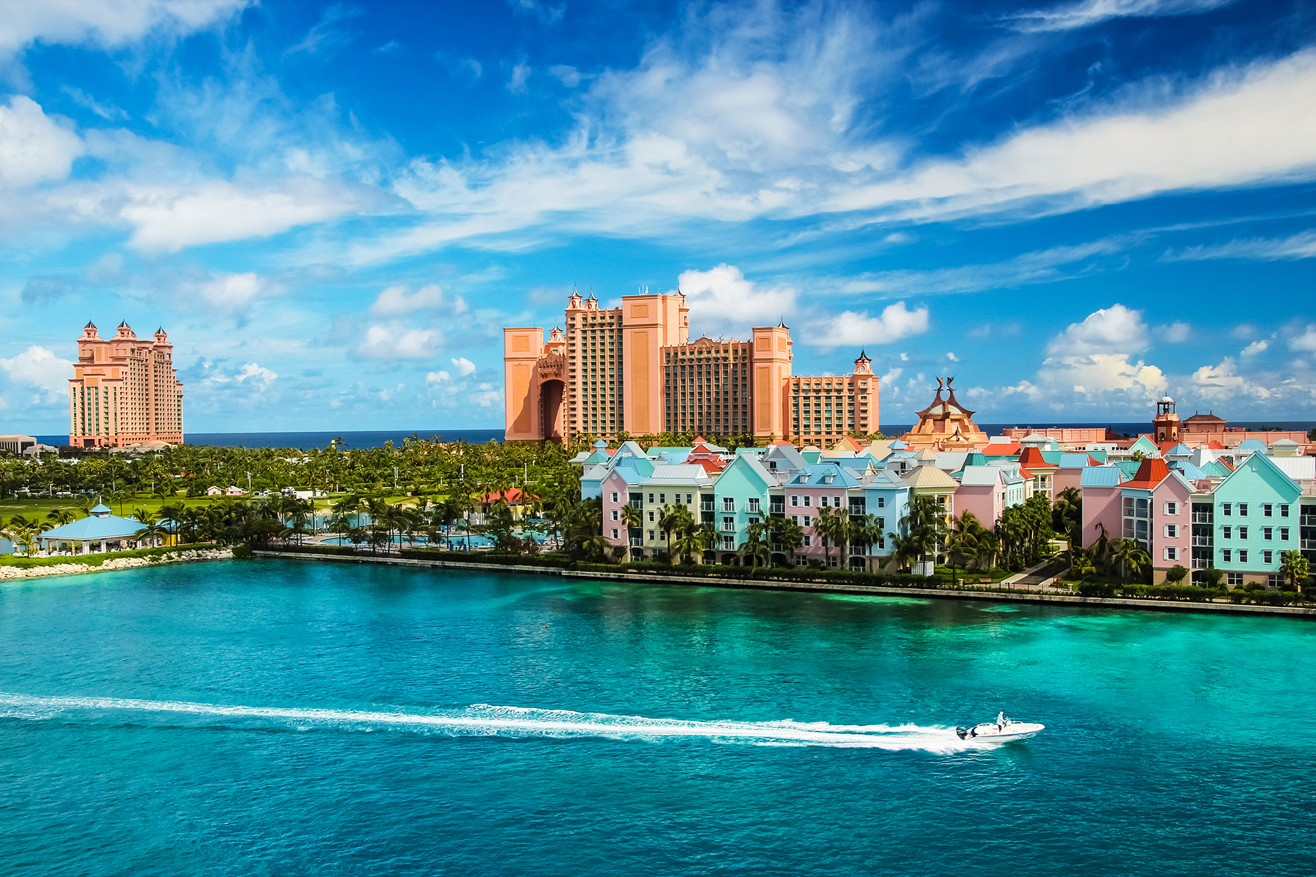 speedboat in nassau bahamas