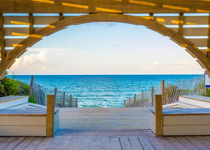 10 Warm-Weather American Resort Towns to Visit in Winter 2021