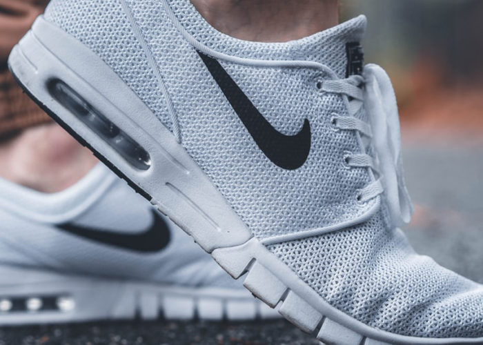 The 8 Most Packable Shoes for Travel