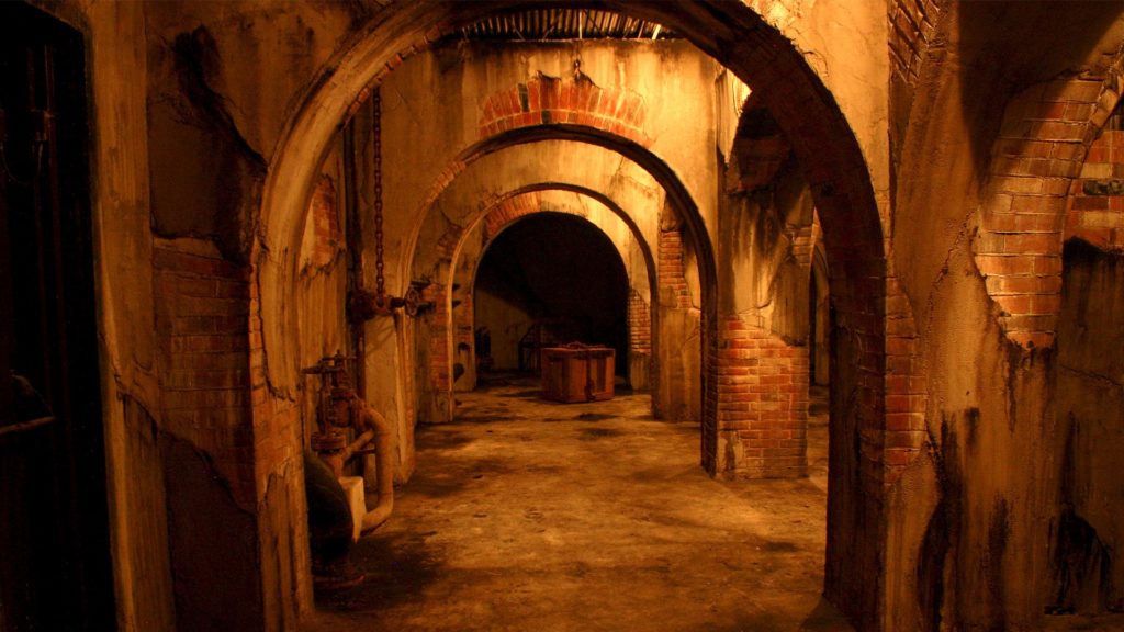 An interior room from the The 13th Gate haunted house in Louisiana
